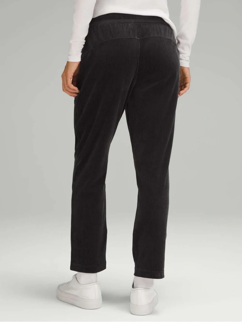 Lululemon Scuba Mid-Rise Wide-Leg Pant 7/8 Length Velvet Cord Black